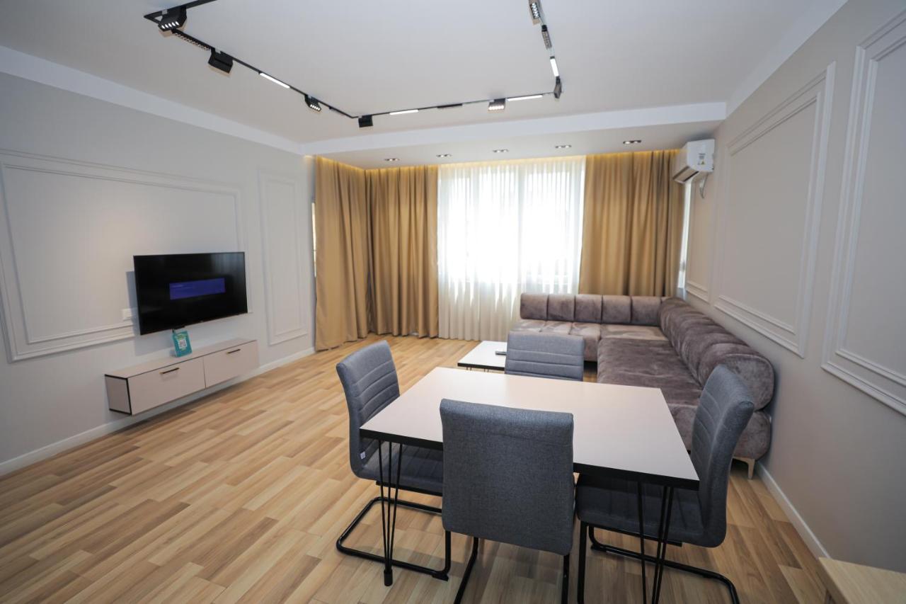 Miku Apartment -Outstanding Apartment At Taiwan Tirana Exterior photo