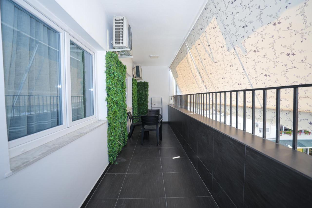 Miku Apartment -Outstanding Apartment At Taiwan Tirana Exterior photo